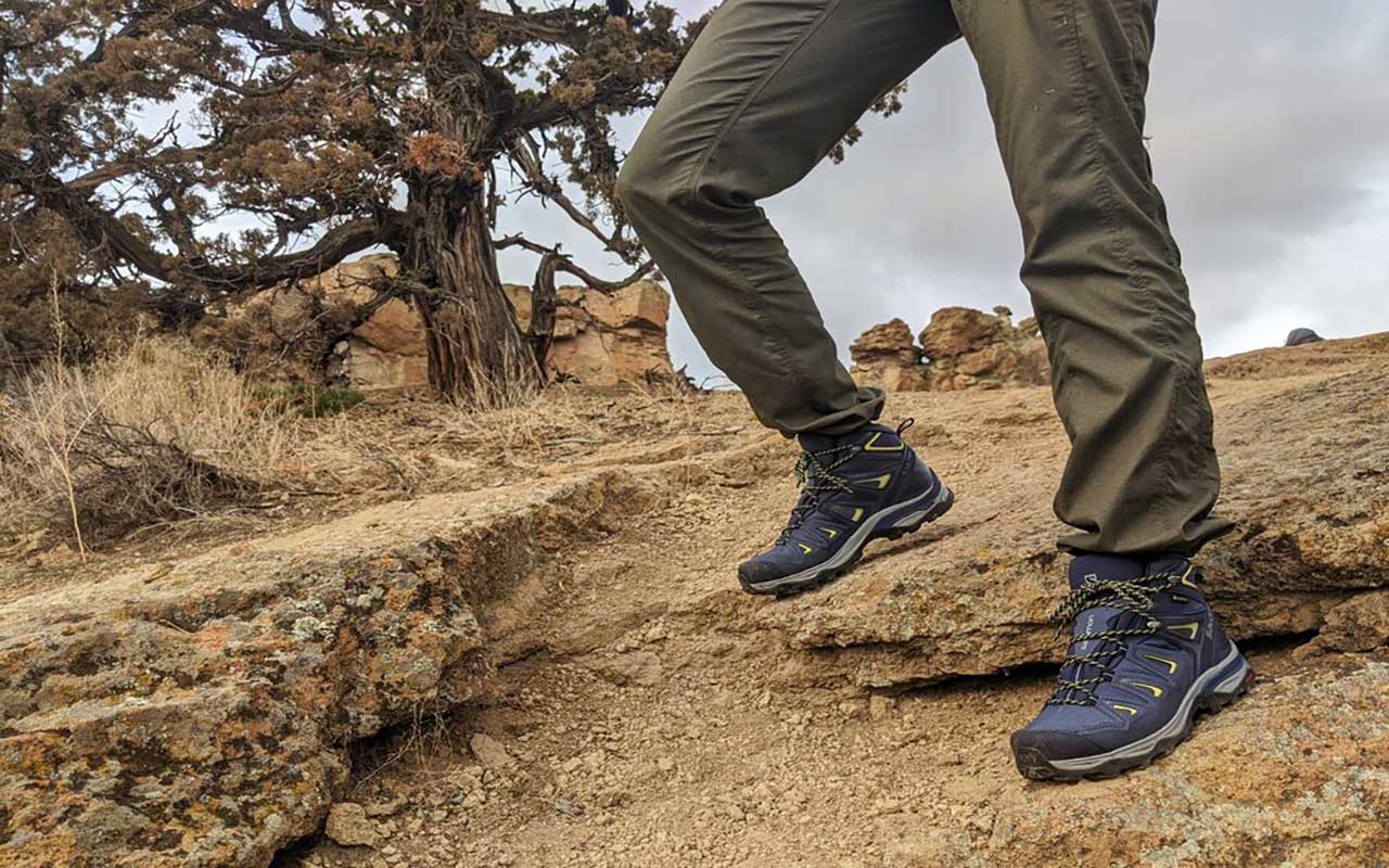 راهنمای خرید و انتخاب کفش کوهنوردی مردانه با قیمت روز