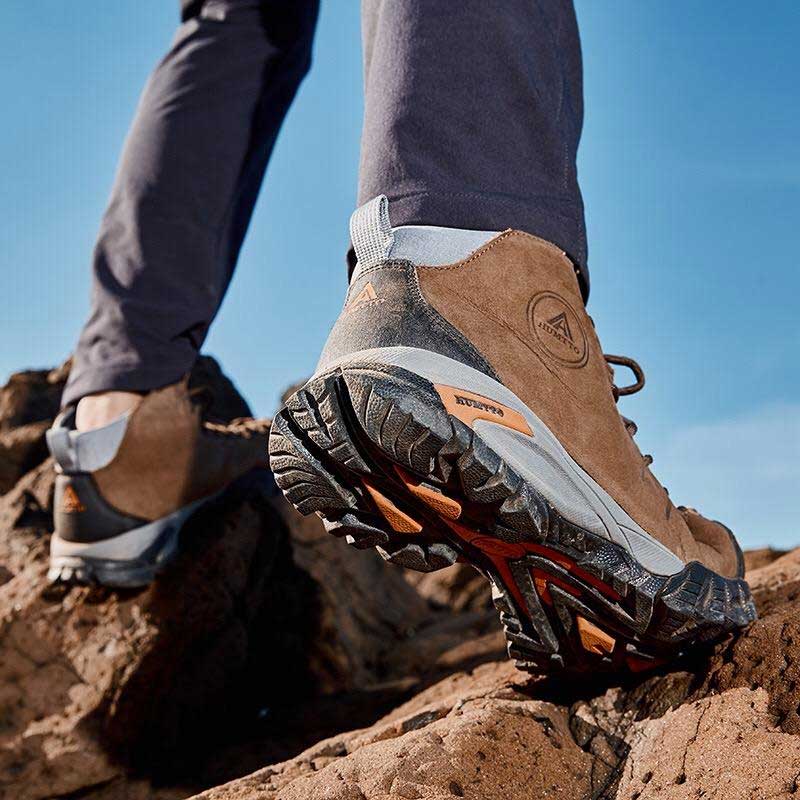 کفش‌ کوهنوردی با زیره متوسط هامتو